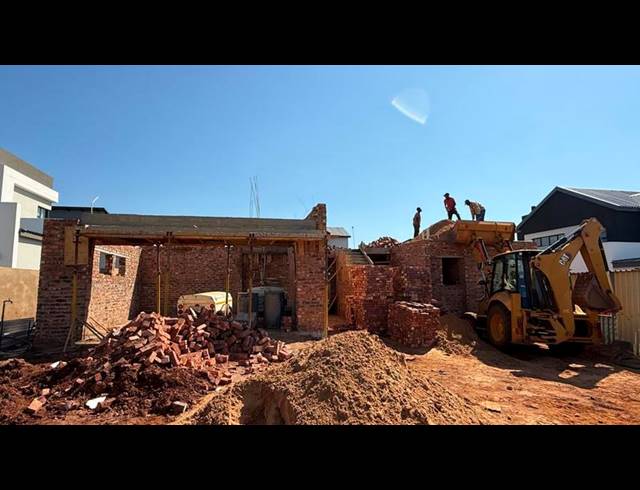 4 BEDROOM HOUSE FOR SALE IN FOUNTAINBROOK ESTATE